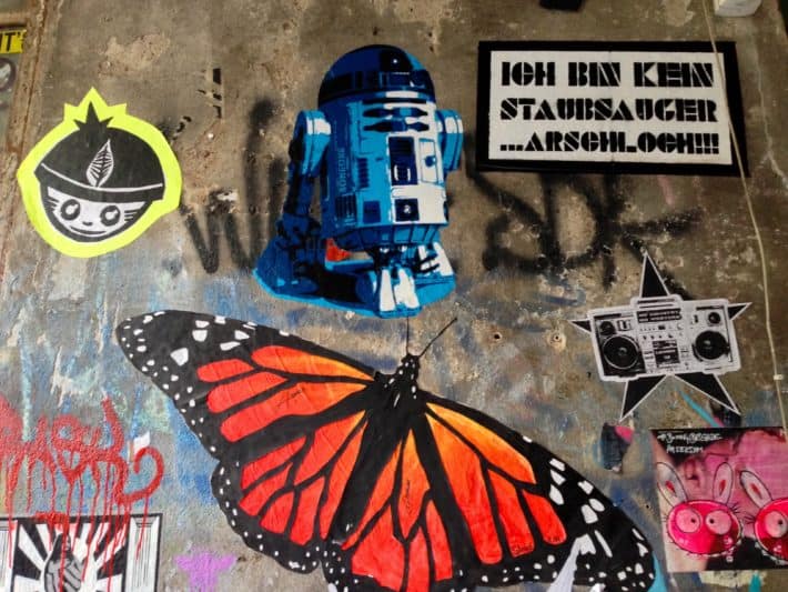 Streetart Juli 2017, Berlin, Wand, R2D2, Schmetterling, div. Motive