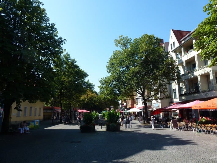 Alt Tegel auf dem Weg zum Tegeler See