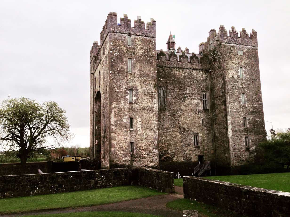 Bunratty Castle vom Bunratty Folk Park aus fotografiert