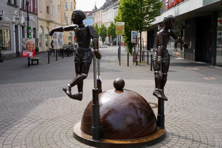 Fohlenelf. Bronzeskulptur der Herren Netzer, Wimmer, Vogts 
