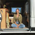 Anders leben, Vanlife, Leben im Wohnmobil, Frau im Kastenwagen, Interview zum Thema anders Leben auf www.missesbackpack.de, Vanlife,