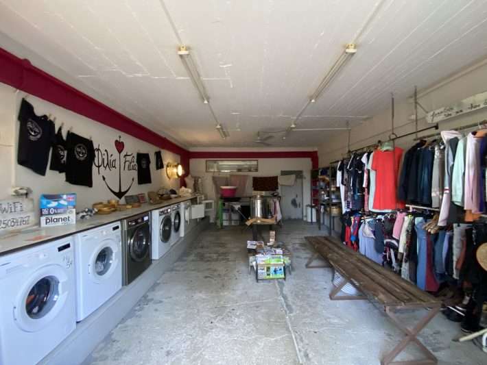 Filia Laundry & more, Waschsalonbereich und Second Hand Bereich